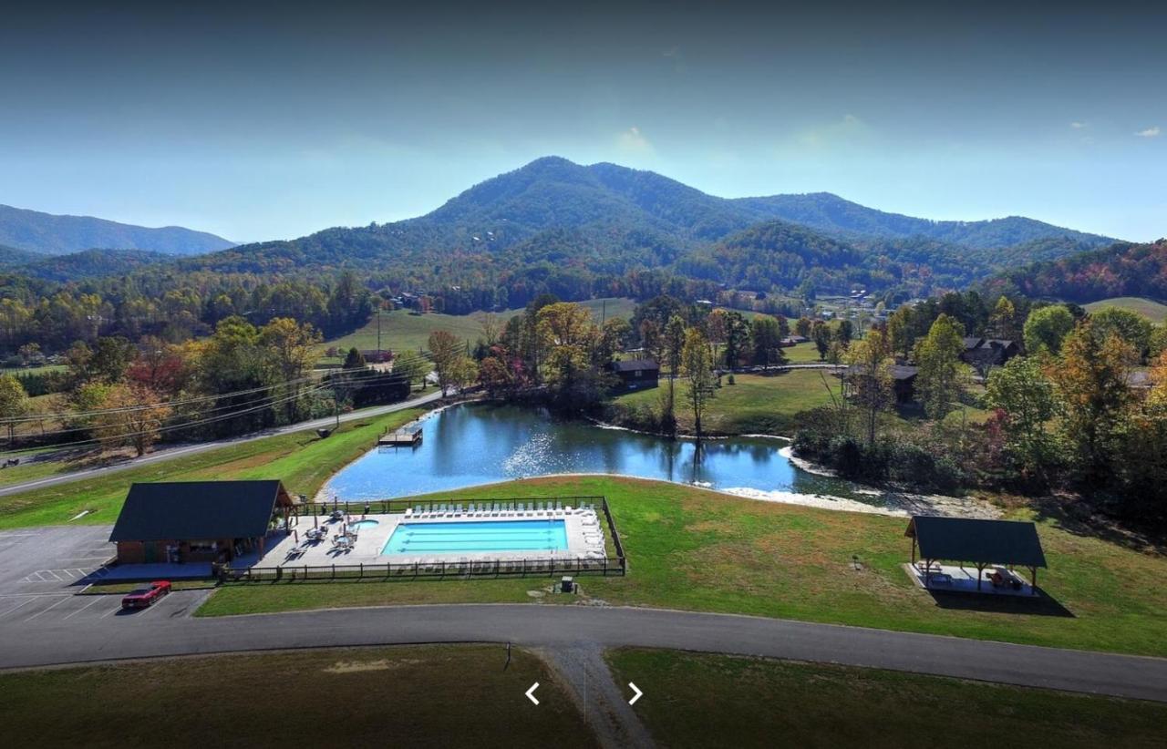 Alpine Joy-Hot Tub, Pond Access ,1089 Of Free Tickets For Each Paid Day, Dollywood And More! تاونسيند المظهر الخارجي الصورة